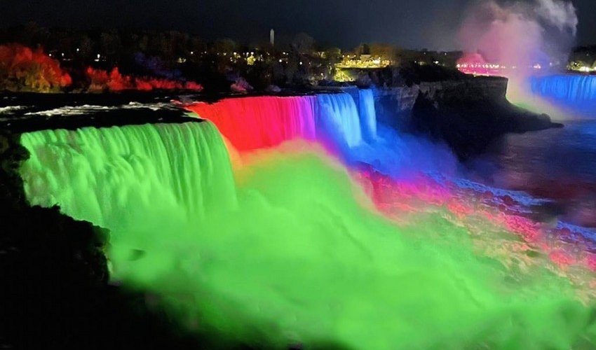 Niagara Falls lit up with colors of Azerbaijani flag Niagara Falls lit up with colors of Azerbaijani flag