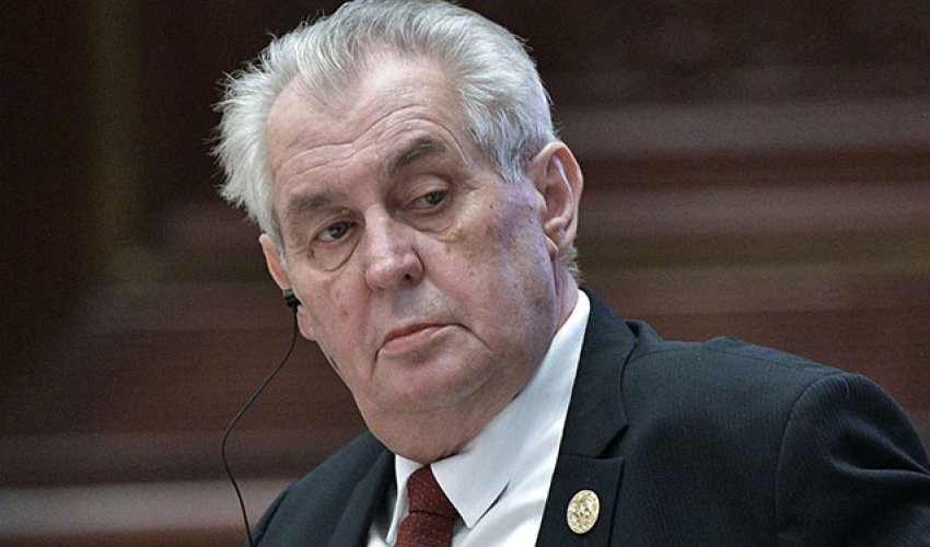 Çexiya hökuməti buraxıldı