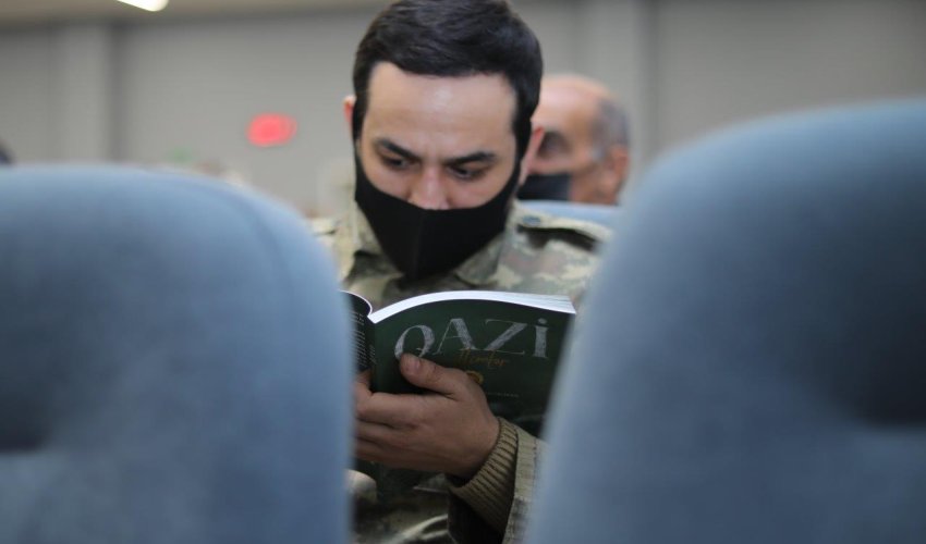 При поддержке Nar издана книга об учителях-героях При поддержке Nar издана книга об учителях-героях