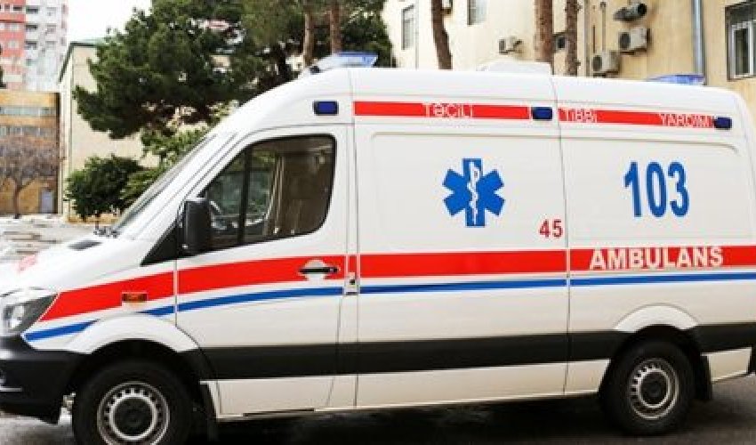 Təcili tibbi yardım maşını piyadanı vuraraq öldürdü Təcili tibbi yardım maşını piyadanı vuraraq öldürdü
