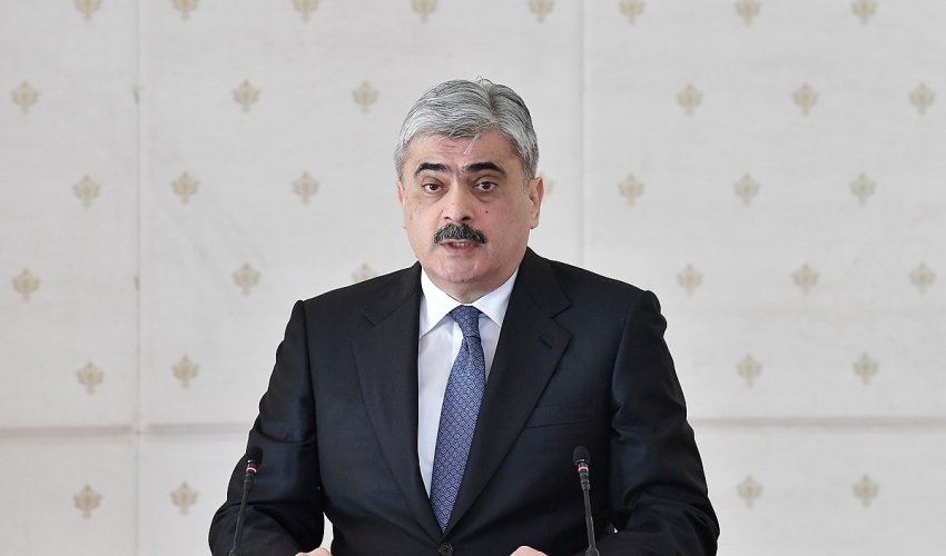 Gələn il icbari tibi sığortaya ayrılan pulun həcmi artacaq -Nazir Gələn il icbari tibi sığortaya ayrılan pulun həcmi artacaq -Nazir