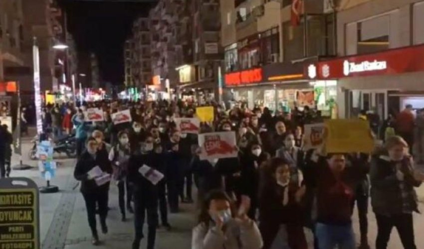 Türkiyədə etiraz aksiyaları davam edir Türkiyədə etiraz aksiyaları davam edir