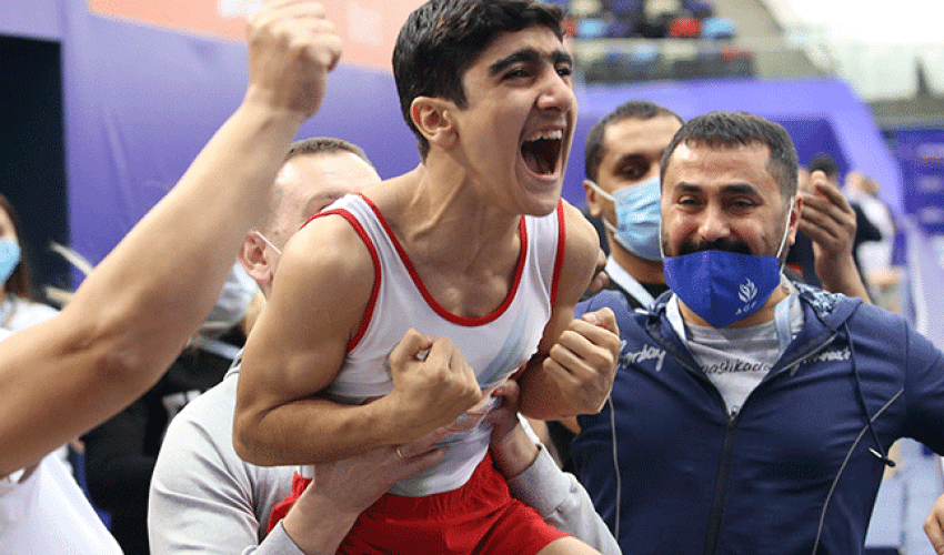 Gimnastımız qızıl medal qazandı - Fotolar