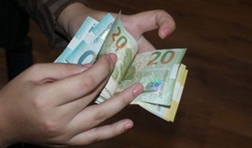 Bu universitetdə əməkhaqqı artırıldı