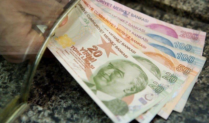 Turkish lira exchange rate falls to record levels