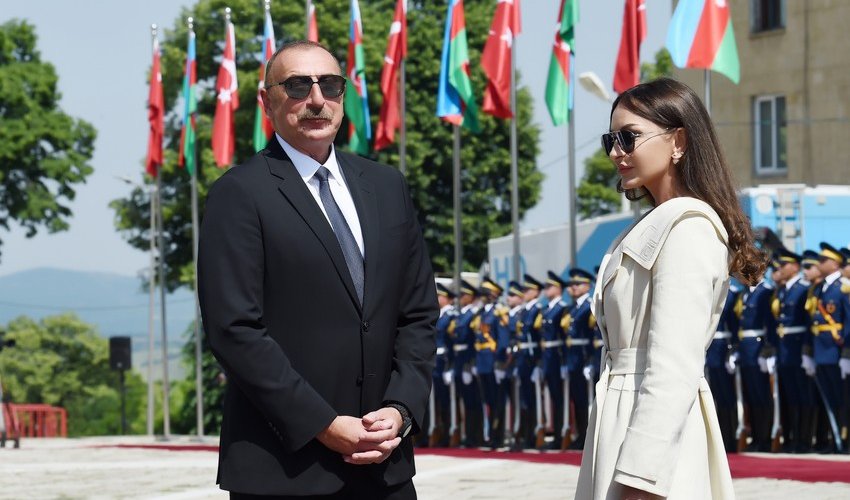 Milli Majlis congratulates President Ilham Aliyev and Mehriban Aliyeva