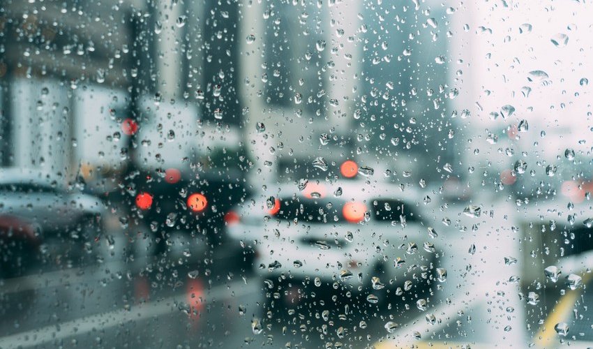 Rain, strong wind expected in Baku tomorrow