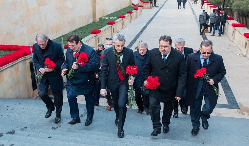 EU Ambassador in Azerbaijan condoles with families of January 20 victims EU Ambassador in Azerbaijan condoles with families of January 20 victims