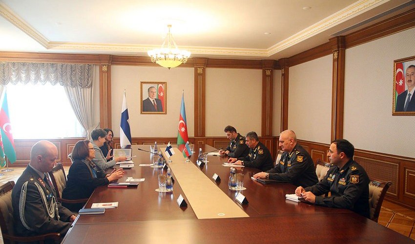 Azerbaijani Defense Minister meets with delegation of Finnish Foreign Ministry