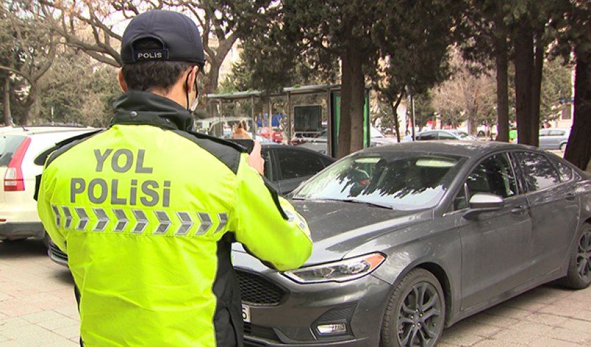 Bakıda sürücü və “parkovşik”lər cərimələndi - Video