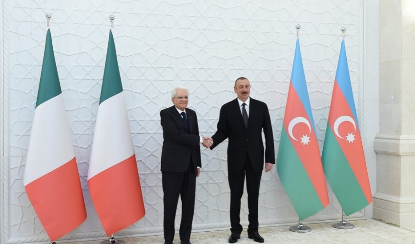 İlham Əliyev Sercio Mattarellanı təbrik etdi