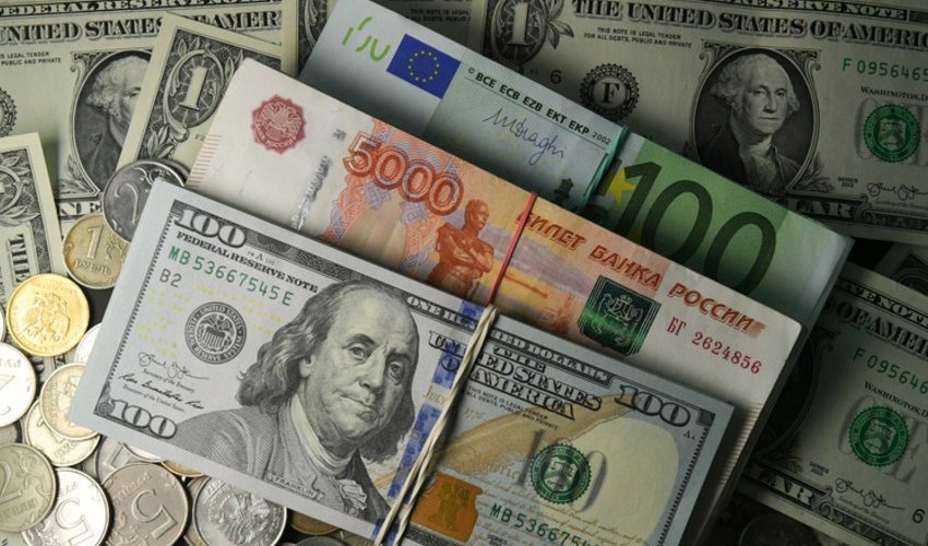 Dollar exchange rate rises against euro