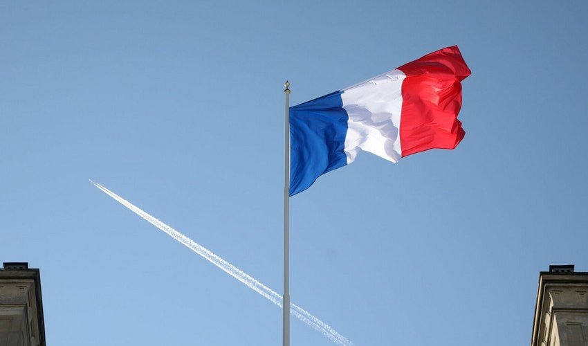 Fransada prezidentliyə namizədlərin sayı açıqlanıb