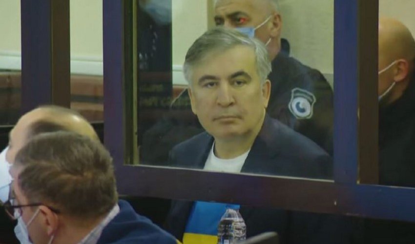 Mixeil Saakaşvili aclıq aksiyasını dayandırıb