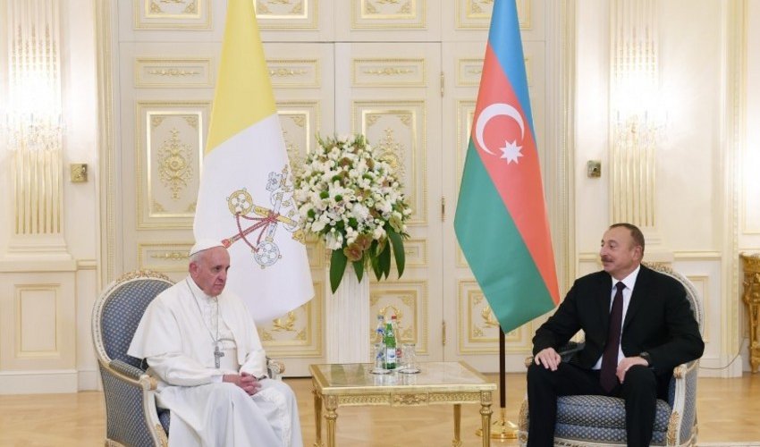 Azərbaycan Prezidenti Roma Papasını təbrik edib