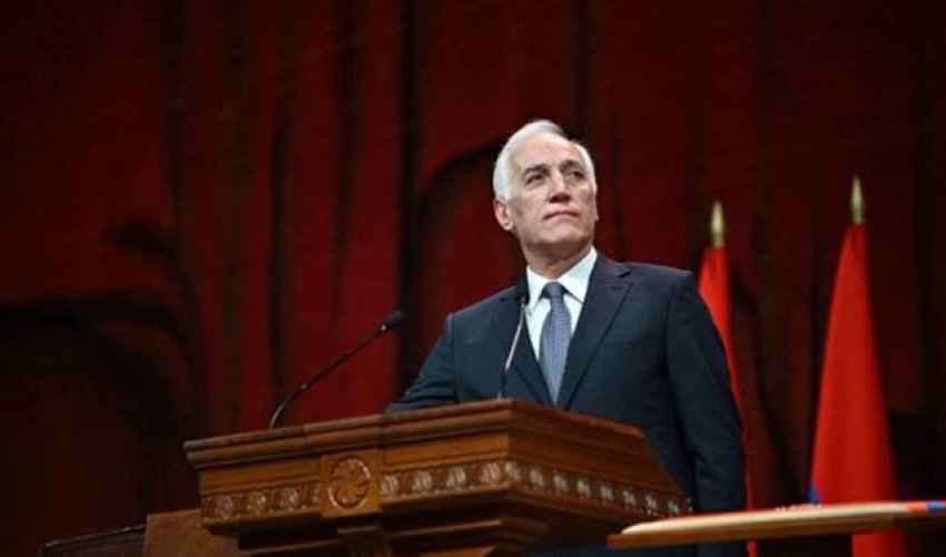 Ermənistanın beşinci prezidenti and içdi