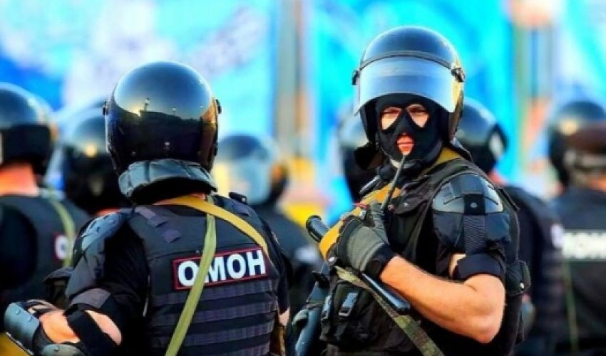 Российские омоновцы отказались ехать в Украину -СМИ Российские омоновцы отказались ехать в Украину -СМИ