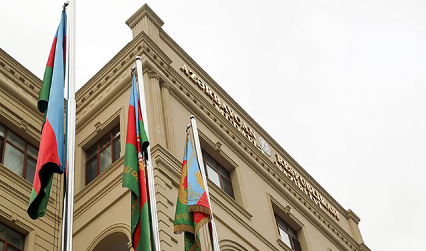 İlham Əliyev Müdafiə Nazirliyindəki dəyişiklikdən danışıb