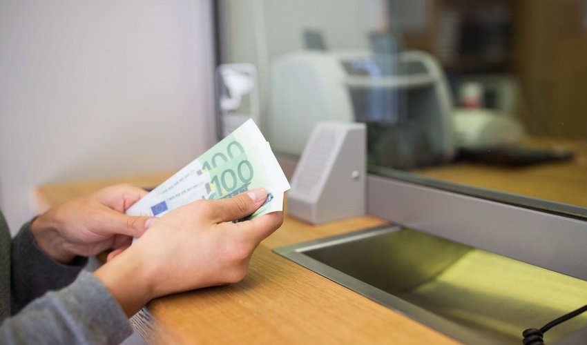 Money transfers from Azerbaijan to Georgia decline