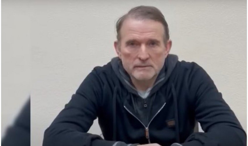 Медведчук предложил обменять его на защитников и жителей Мариуполя Медведчук предложил обменять его на защитников и жителей Мариуполя