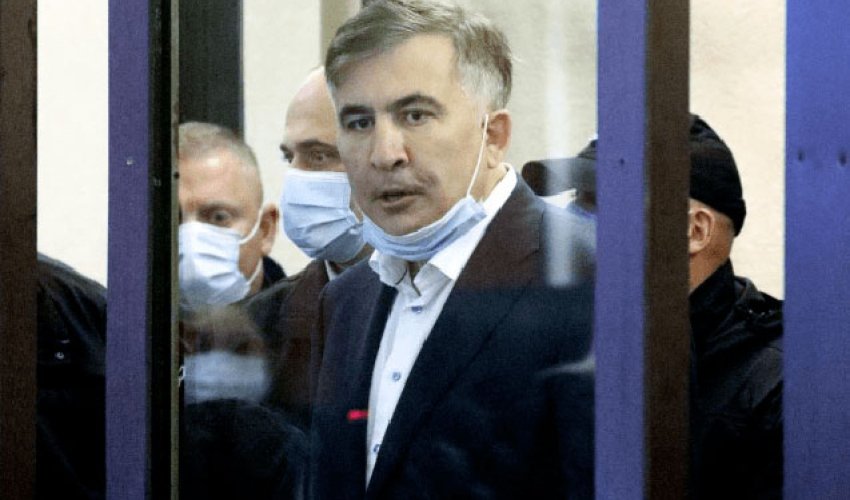 Saakaşvili klinikaya köçürülür