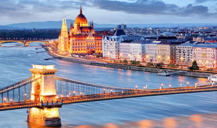 Macarıstan Ukraynadakı müharibə ilə əlaqədar fövqəladə vəziyyət elan edib