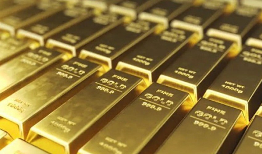 Gold falls in price slightly on rising US government debt yields