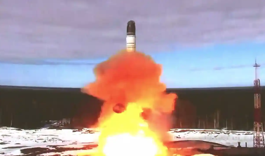 Dünyada nüvə silahlanmasının yeni mərhələsi başlayır - HESABAT