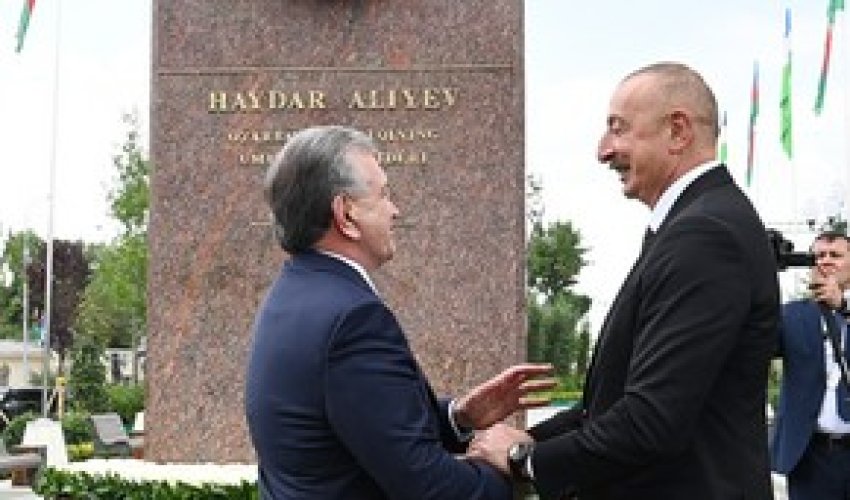 İlham Əliyev və Şavkat Mirziyoyev görüşü olub - YENİLƏNDİ İlham Əliyev və Şavkat Mirziyoyev görüşü olub - YENİLƏNDİ