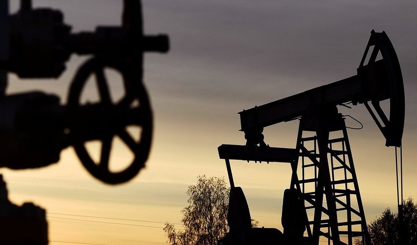 IEA: Global oil output rises by 690,000 barrels daily