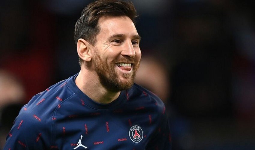 PSG intends to renew Messi's contract