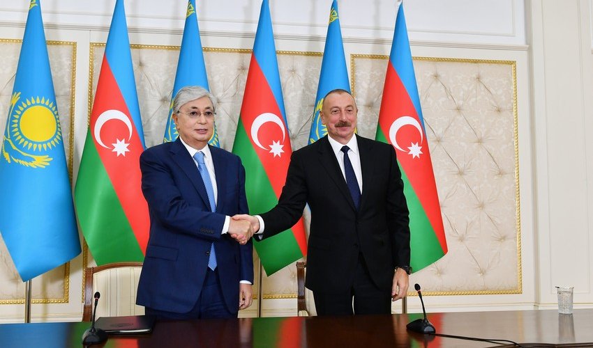 Azerbaijan, Kazakhstan ink several documents