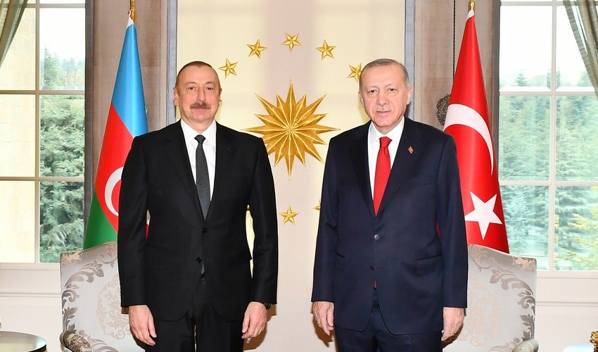 President of Azerbaijan congratulates his Turkish counterpart