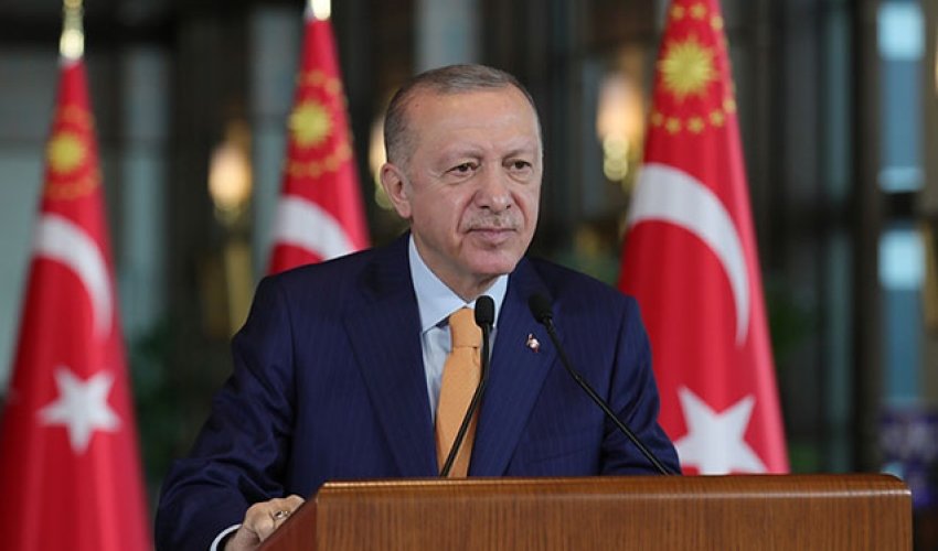 Bir ildə iki hava limanı açmaq hər ölkənin bacara biləcəyi iş deyil -Ərdoğan Bir ildə iki hava limanı açmaq hər ölkənin bacara biləcəyi iş deyil -Ərdoğan