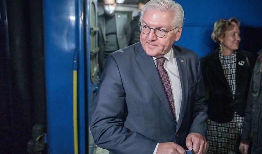 German president arrives in Ukraine for first time since outbreak of hostilities German president arrives in Ukraine for first time since outbreak of hostilities