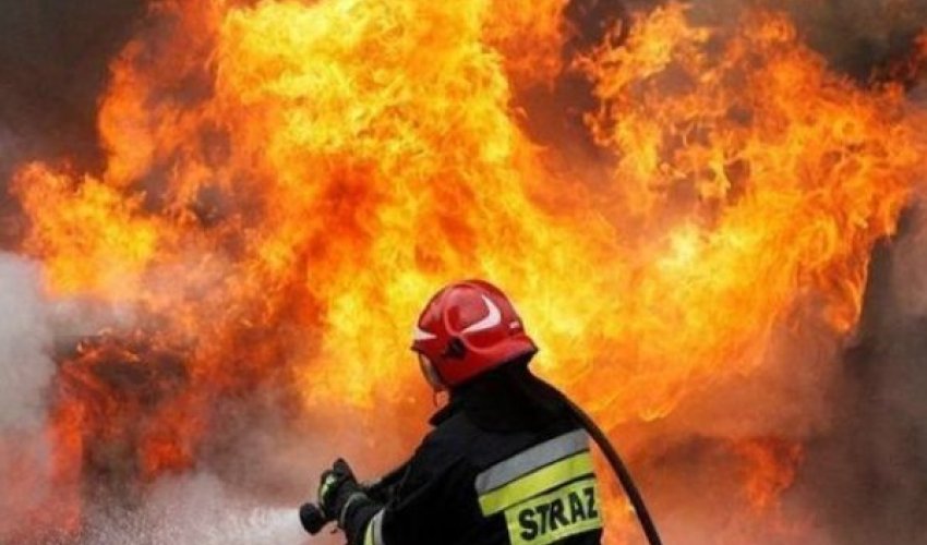 Dünən 25 yanğın olub, bir nəfər ölüb Dünən 25 yanğın olub, bir nəfər ölüb