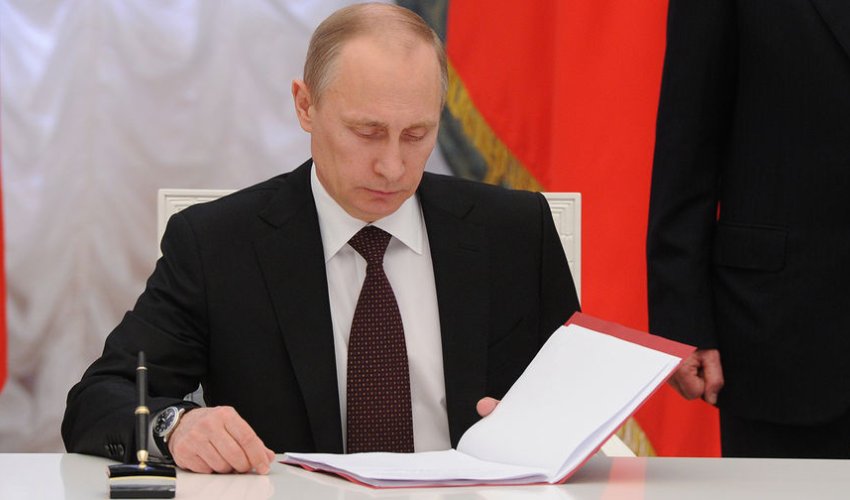 Putin hamilə qadınlar və uşaqlı ailələlərə müavinət verəcək Putin hamilə qadınlar və uşaqlı ailələlərə müavinət verəcək