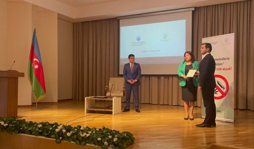 “Ağ ölüm” Narkotikə YOX deyək!” adlı qısametrajlı filmin təqdimatı olub “Ağ ölüm” Narkotikə YOX deyək!” adlı qısametrajlı filmin təqdimatı olub