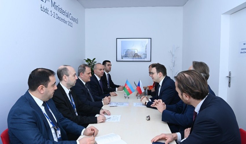Azerbaijani, Czech FMs hold meeting Azerbaijani, Czech FMs hold meeting