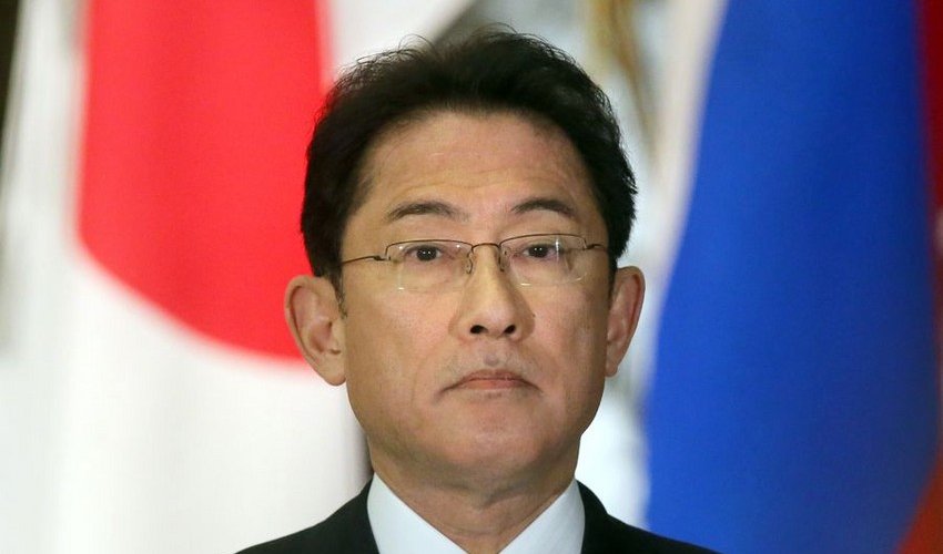 Japanese PM sees no conditions for discussing peace treaty with Russia Japanese PM sees no conditions for discussing peace treaty with Russia