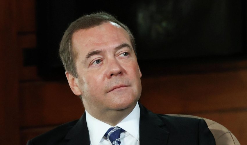 Medvedev Rusiyanın düşmənlərini AÇIQLADI Medvedev Rusiyanın düşmənlərini AÇIQLADI