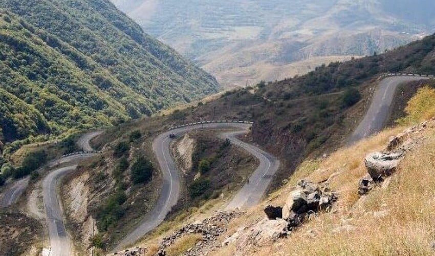 Azerbaijani MP proposes to establish customs and border posts on Khankandi road