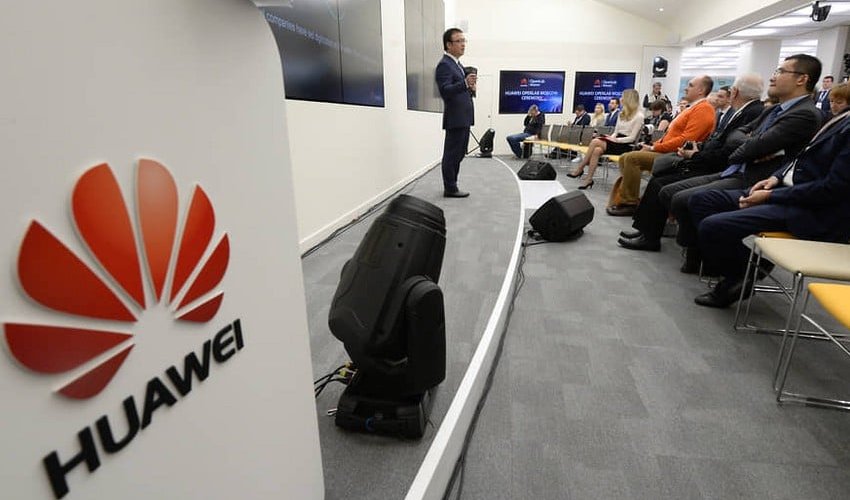 Huawei closes corporate sales division in Russia