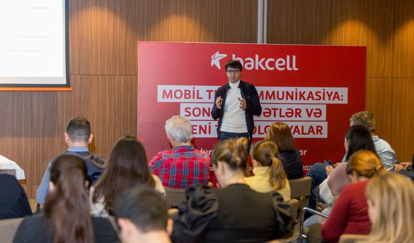 Bakcell jurnalistlər üçün seminar keçirib