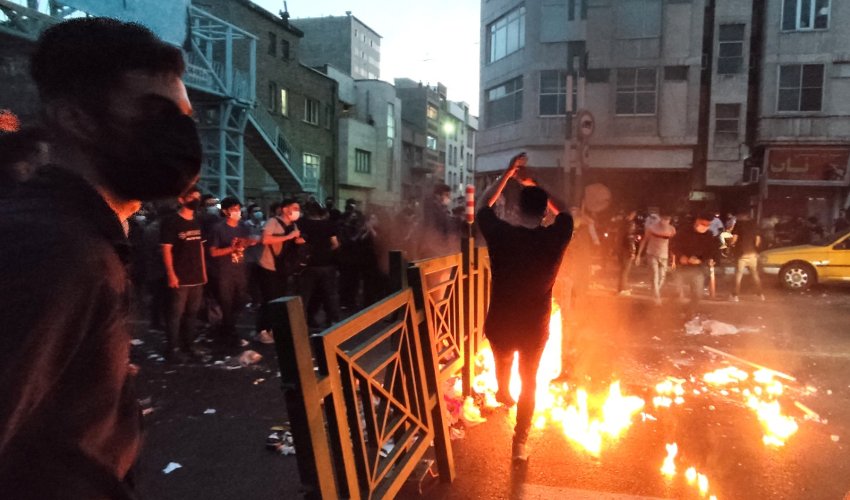 İranda daha üç etirazçı edam olunacaq İranda daha üç etirazçı edam olunacaq