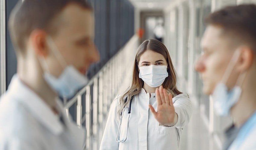 WHO recommends isolating coronavirus patients for ten days WHO recommends isolating coronavirus patients for ten days