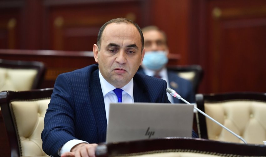 Azərbaycan təhsili tənəzzülə gedir - DEPUTAT Azərbaycan təhsili tənəzzülə gedir - DEPUTAT