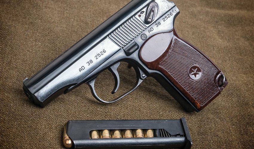 Bakıda “Makarov” satmaq istəyən şəxs saxlanıldı Bakıda “Makarov” satmaq istəyən şəxs saxlanıldı