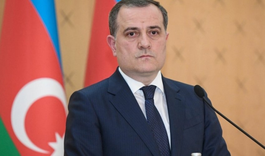Ceyhun Bayramov iki həmkarı ilə görüşüb Ceyhun Bayramov iki həmkarı ilə görüşüb