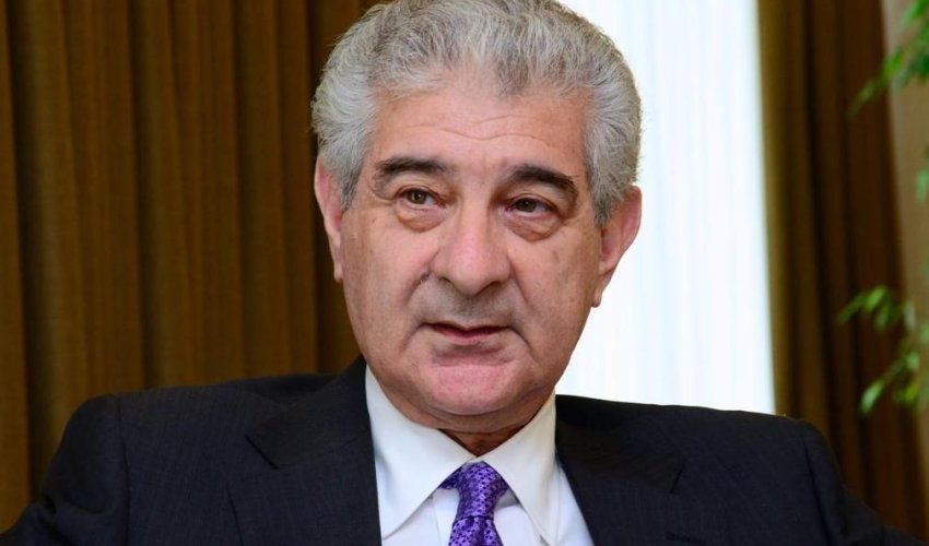 Prezident Əli Əhmədovla bağlı sərəncam imzalayıb Prezident Əli Əhmədovla bağlı sərəncam imzalayıb
